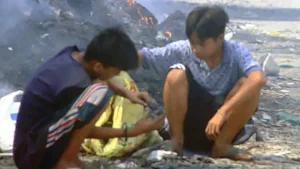 Living by Garbage in the Philippines