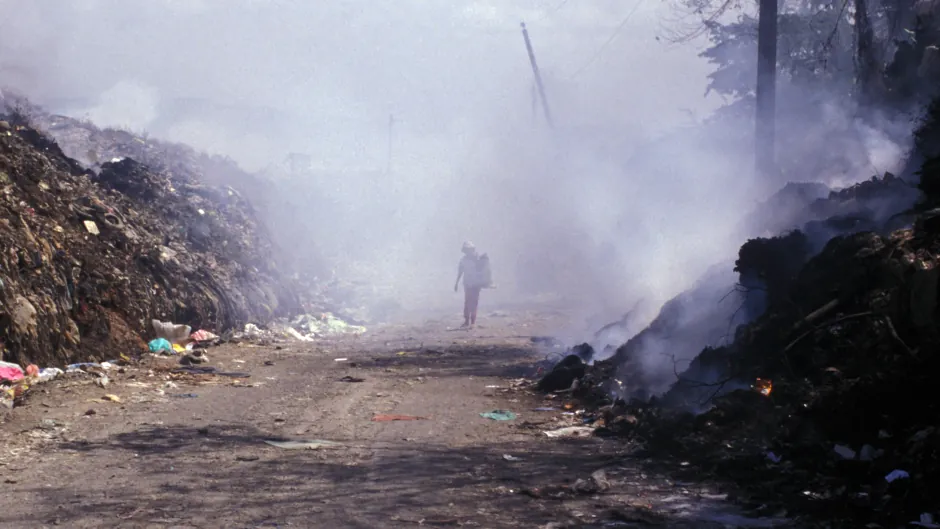 living by garbage in manila